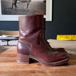 Frye Campus Boots- short Brown 8.5